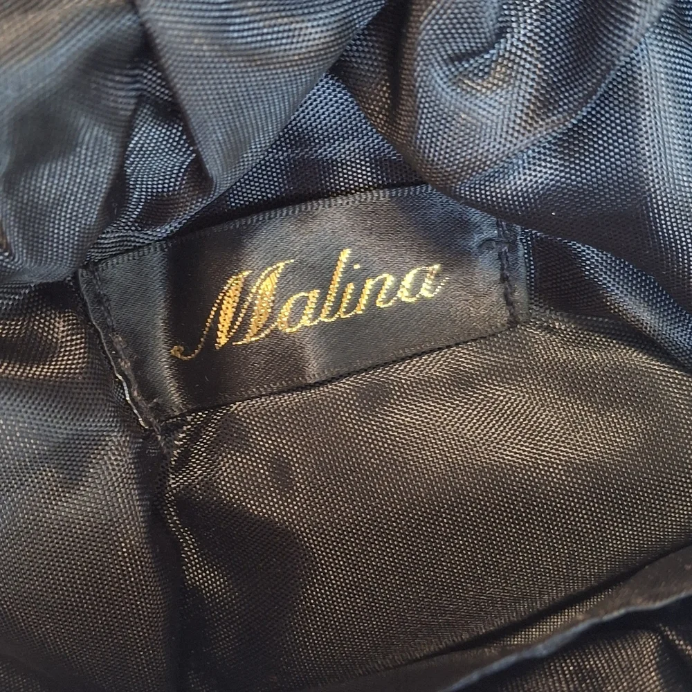 Malina Artisan Style Kiss Clasp Purse - Picture 5 of 9